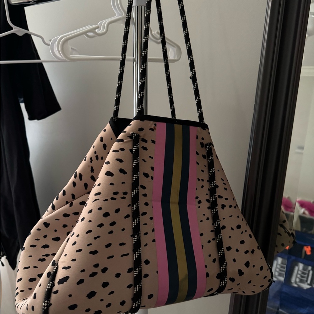 Taylor Gray neoprene Stylish Polka Dot Tote Bag - Pink and Black